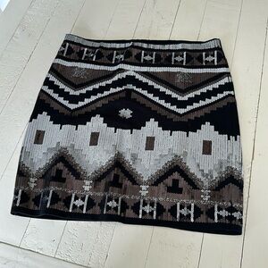 Xpress small shiny silver white& grey sequin stretchy Aztec print mini skirt